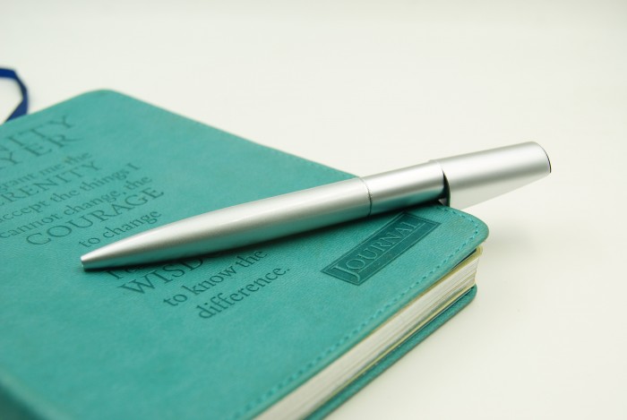 獨特精致商務(wù)抽拉金屬優(yōu)盤筆U盤  金屬筆U盤制作工廠