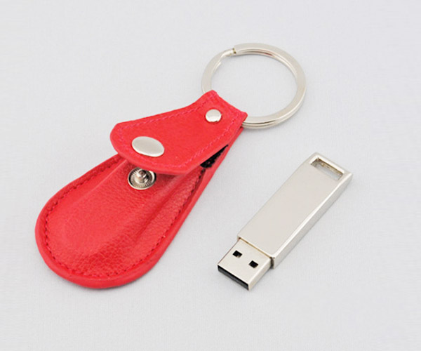 新款個(gè)性小皮包U盤禮品 時(shí)尚掛飾金屬優(yōu)盤廠家 個(gè)性小皮包U盤定制廠家