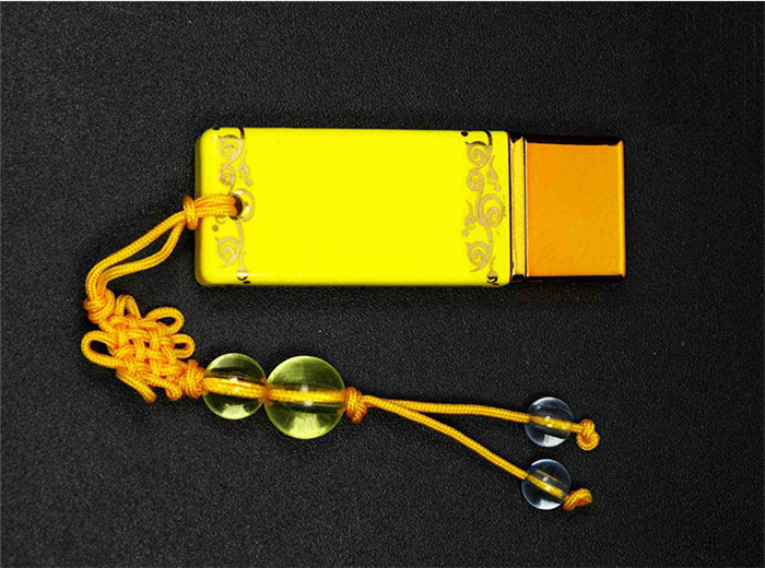 帝王黃陶瓷U盤禮品  高檔黃瓷套裝優(yōu)盤生產(chǎn)廠家  黃陶瓷U盤制作工廠