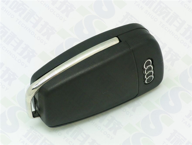 奧迪汽車鑰匙U盤,汽車U盤,公司禮品U盤,新款塑膠U盤